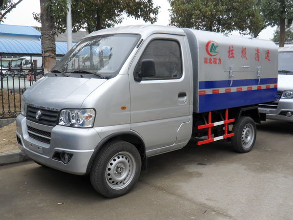 东风小(xiǎo)卡3方微型垃圾車(chē)