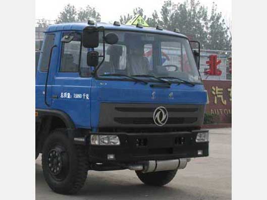 东风153单桥油罐車(chē)