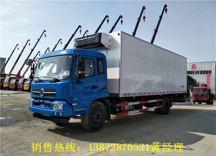 东风天锦7.8米冷藏車(chē)